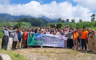 Kunjungan Lapang Pelatihan Budidaya Tembakau di Lereng Gunung Sumbing.