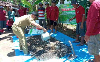 Kegiatan Pembuatan dan Manfaat Pupuk Kompos dari Kotoran Kambing Desa Tempuran Kec. Paron Kab. Ngawi